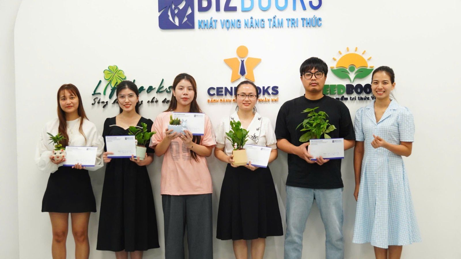 Tổ chức sinh nhật cho nhân viên có thật sự cần thiết?