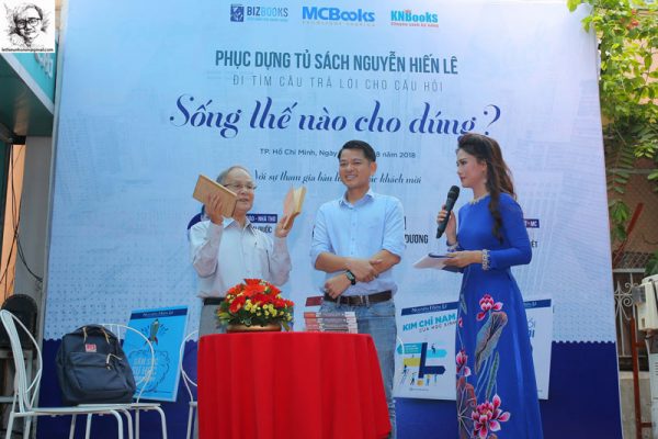 Trao bản quyền Tủ sách NGUYỄN HIẾN LÊ